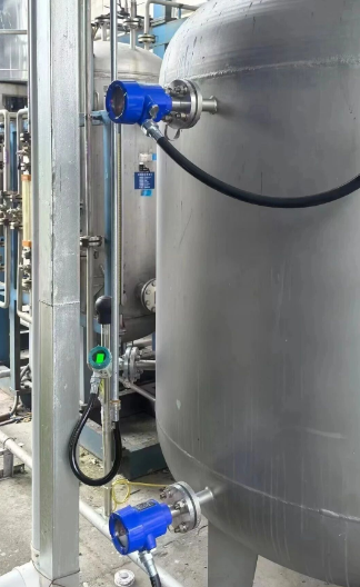 Ultimi casi aziendali Interruttore di livello a diapason: Principio di funzionamento, vantaggi e applicazioni industriali