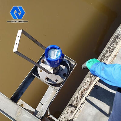 Un buon prezzo. 80GHz Radar level Trasmettitore adatto per serbatoi di grandi dimensioni e serbatoi di piccole dimensioni 4-20mA /HART/RS485/Modbus in linea