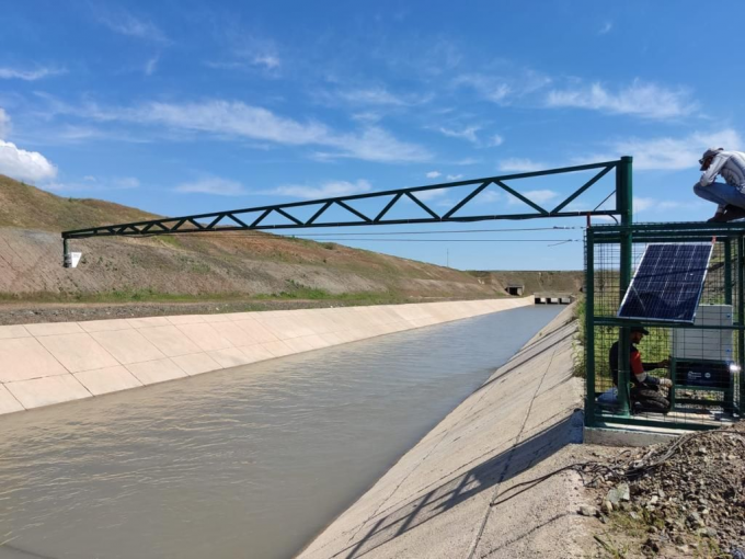 Bluetooth NYRD-901 Industrial 80GHz Radar Level Transmitter 4-20mA Output per filo di alluminio liquido Installazione 3